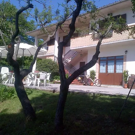 Agriturismo La Conca Fonte S.croce Bed & Breakfast *