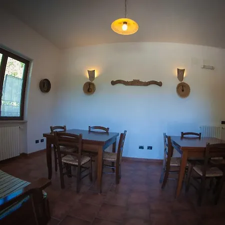 ベッド・アンド・ブレックファスト Agriturismo La Conca Fonte S.croce